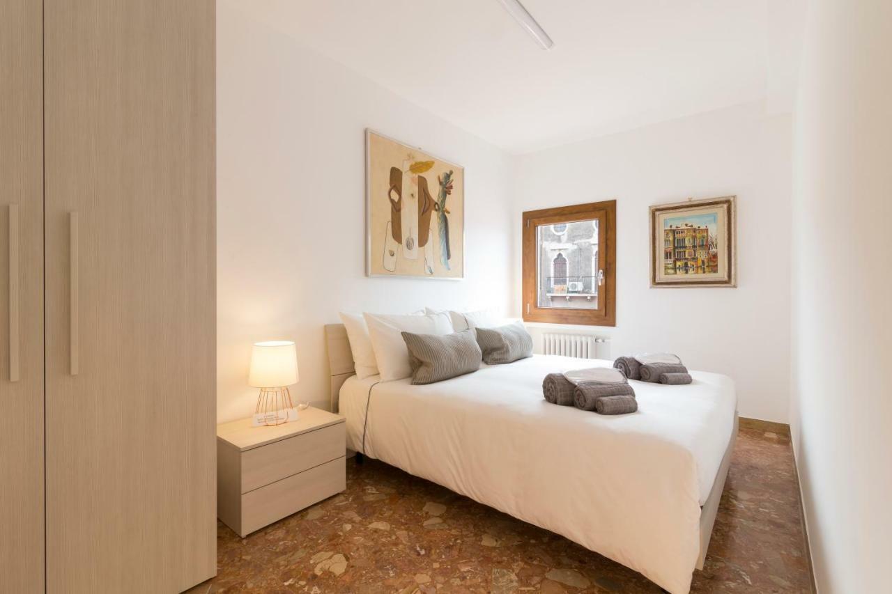 On The Canal Apartment Venedig